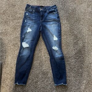 Distressed jeggings, like new